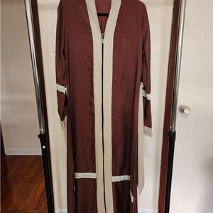 Chocolate/Brown/Cream Modest Abaya w/ Belt/Strap - Lightweight Elegant - Size 2